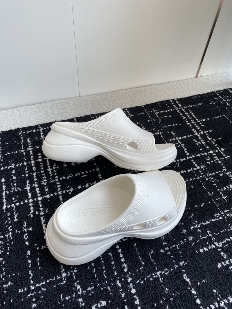 Balenciaga Slippers